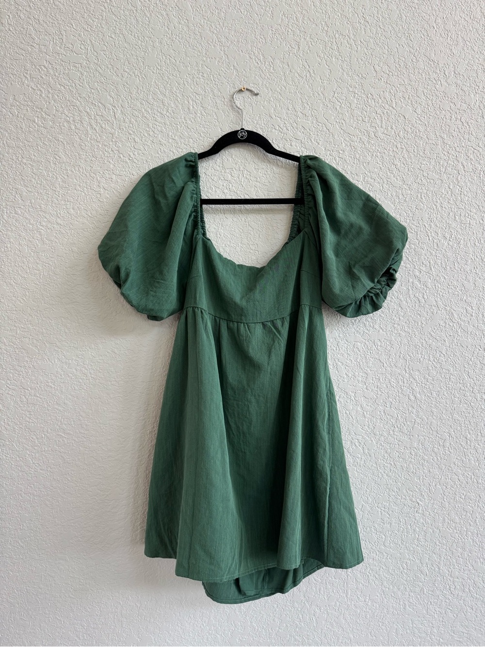 Francesca's Collections Emerald Green Puff Sleeve Mini Dress